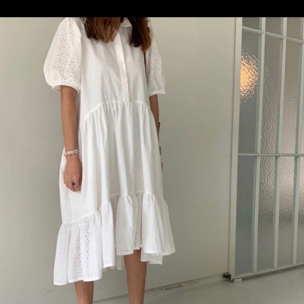 Puff sleeves dress